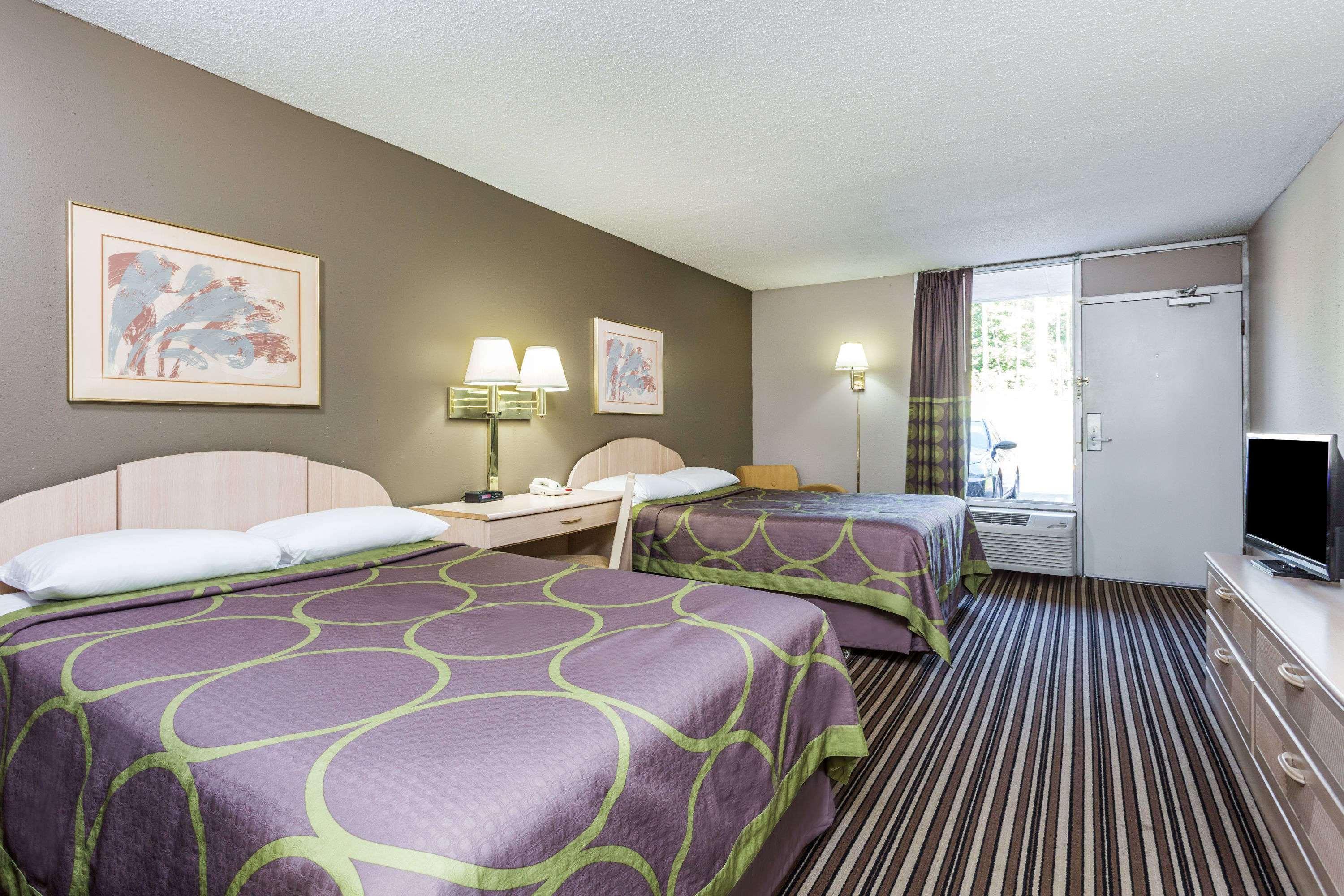 ซูเปอร์ 8 บาย วินด์แฮม คอมเมิร์ซ Hotel ภายนอก รูปภาพ