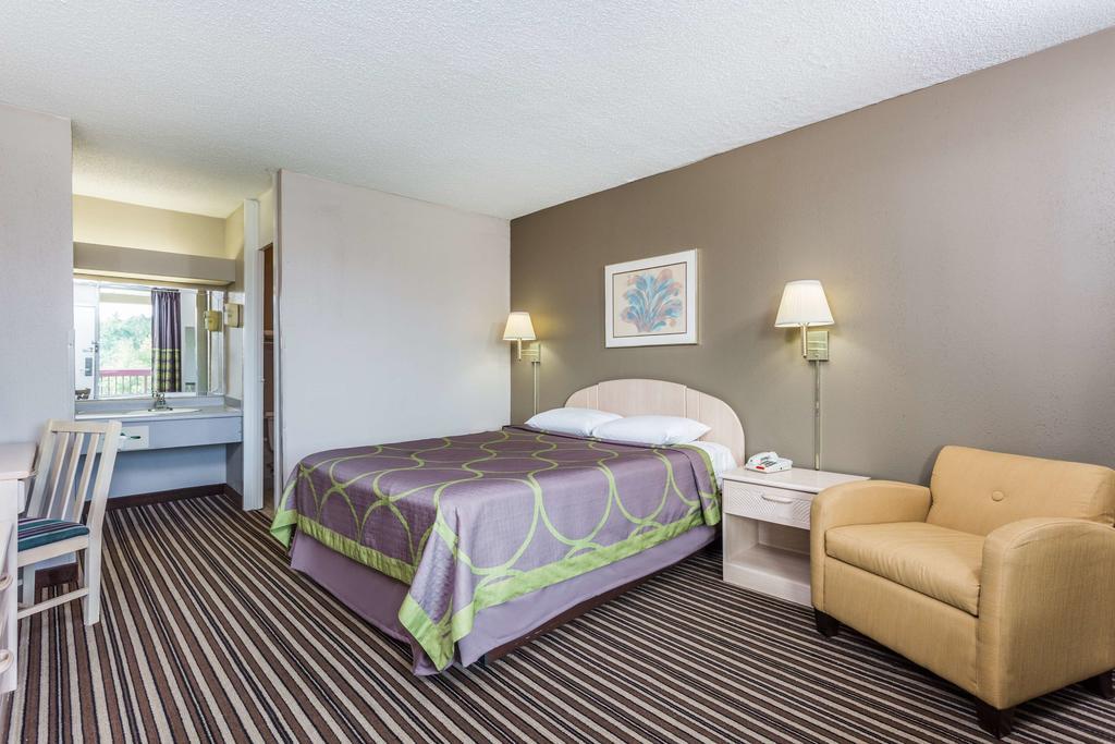 ซูเปอร์ 8 บาย วินด์แฮม คอมเมิร์ซ Hotel ภายนอก รูปภาพ