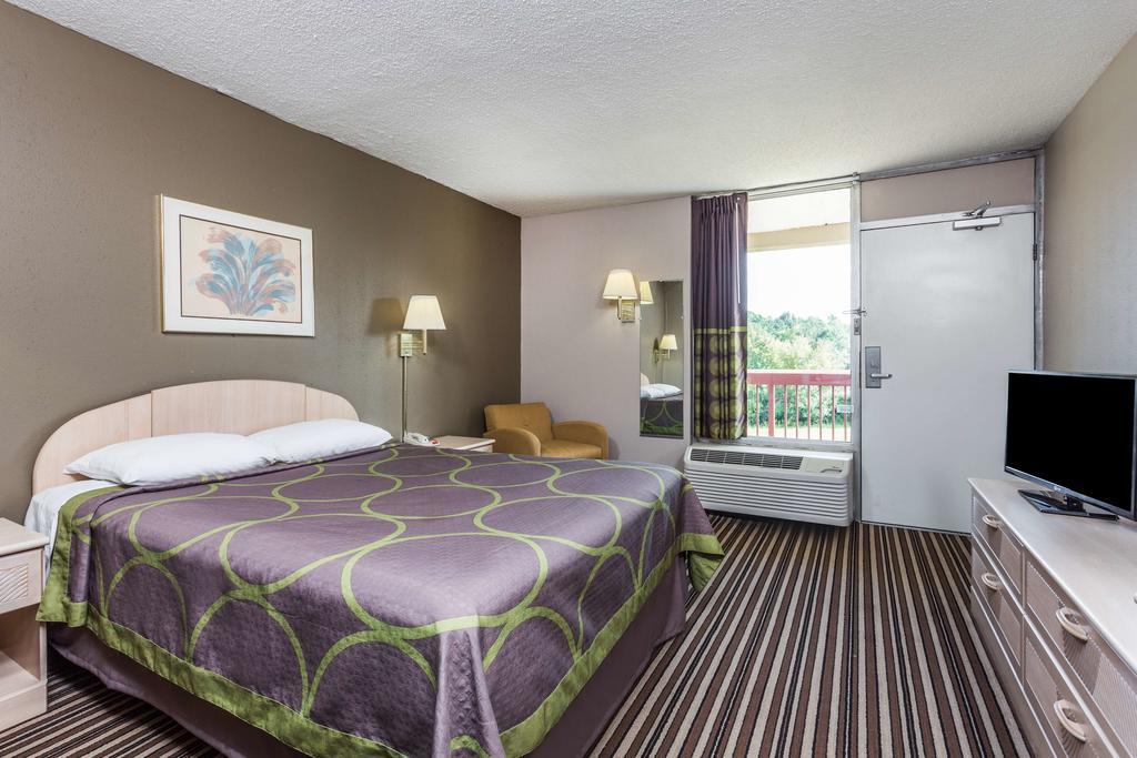ซูเปอร์ 8 บาย วินด์แฮม คอมเมิร์ซ Hotel ภายนอก รูปภาพ